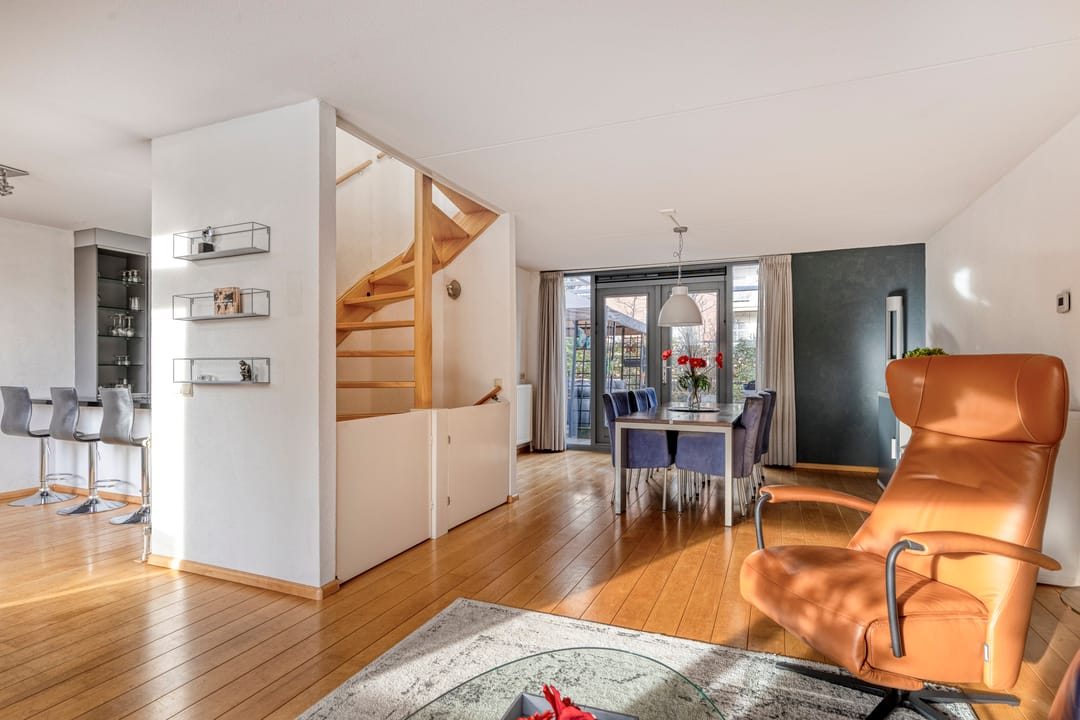 Foto 16 van Vrouwemadestraat 56