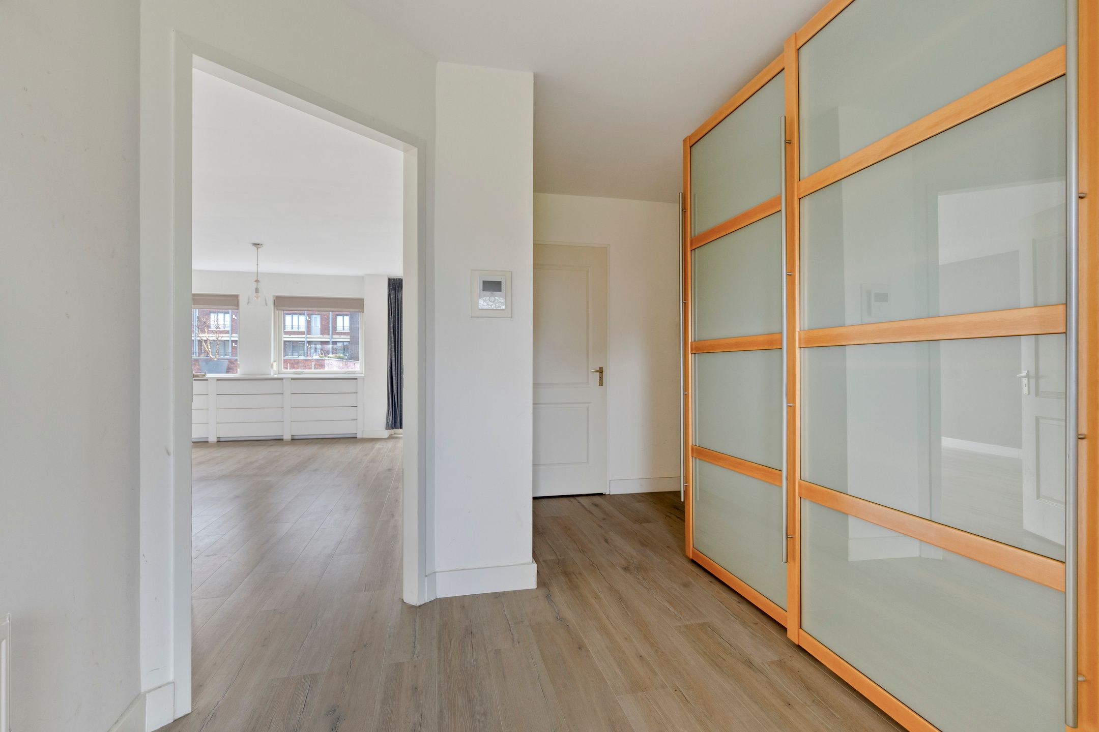 Photo 3 of Huygensstraat 38