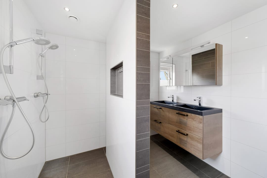 Foto 23 van Veenkampweg 11