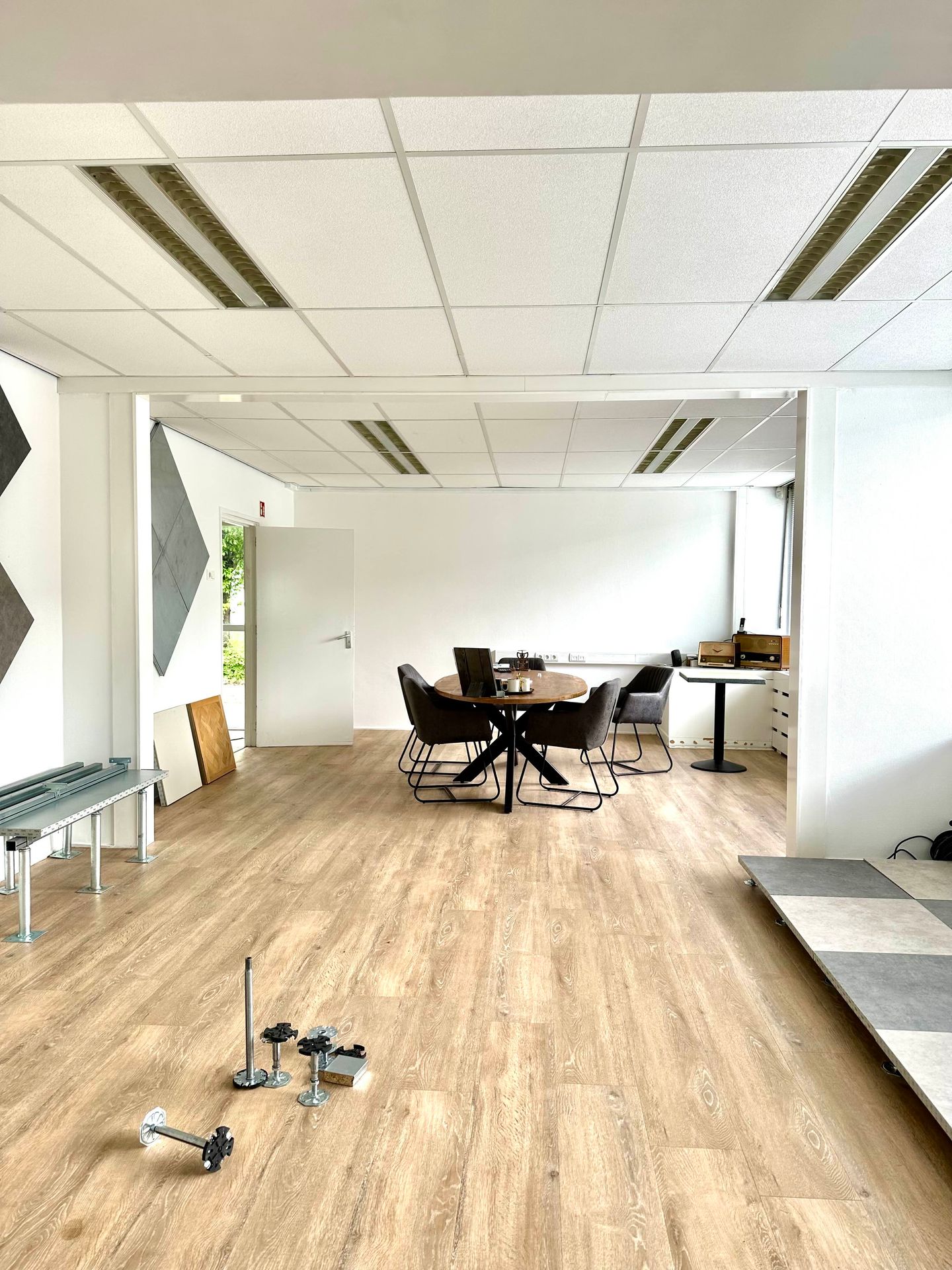 Bekijk foto 5 van Bedrijfsweg 14