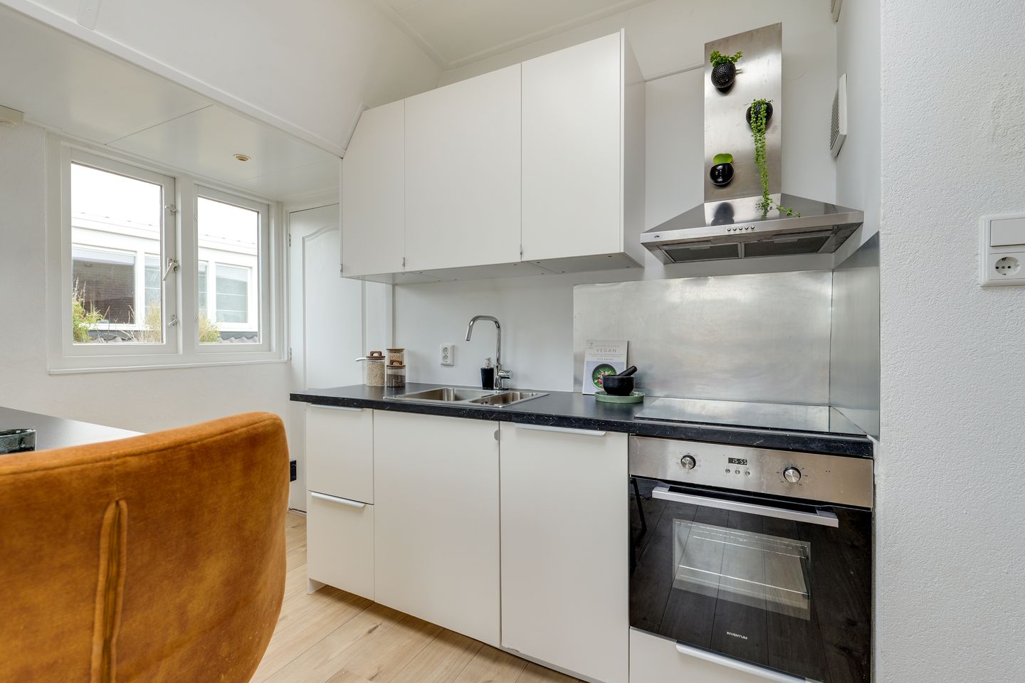 Photo 14 of Koningsweg 22-A