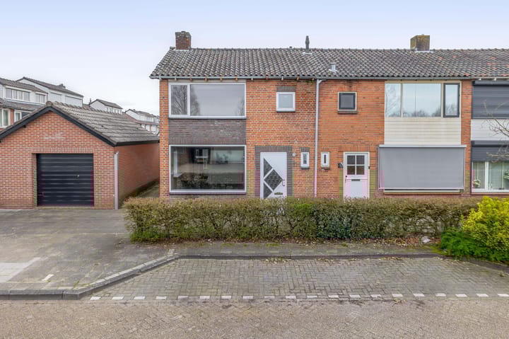 Photo 3 of Anemoonstraat 1