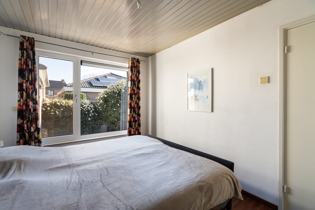 Foto 23 van Beneluxstraat 1