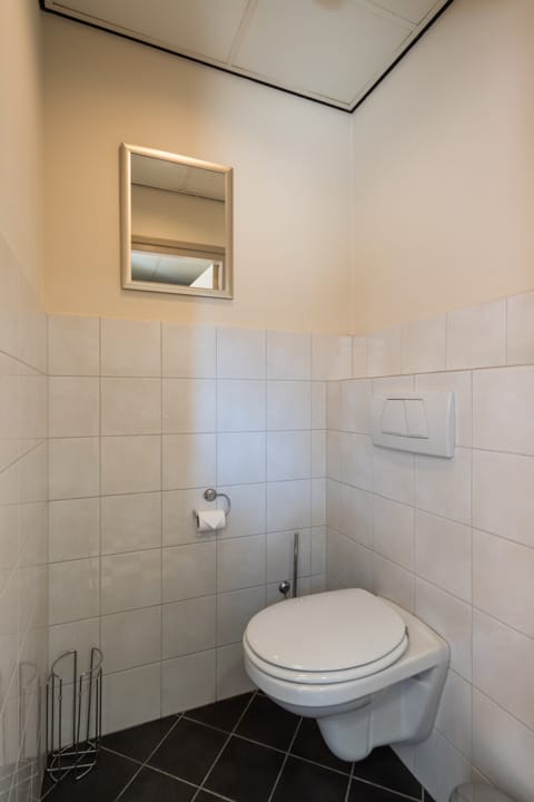 Foto 35 van Beneluxstraat 1