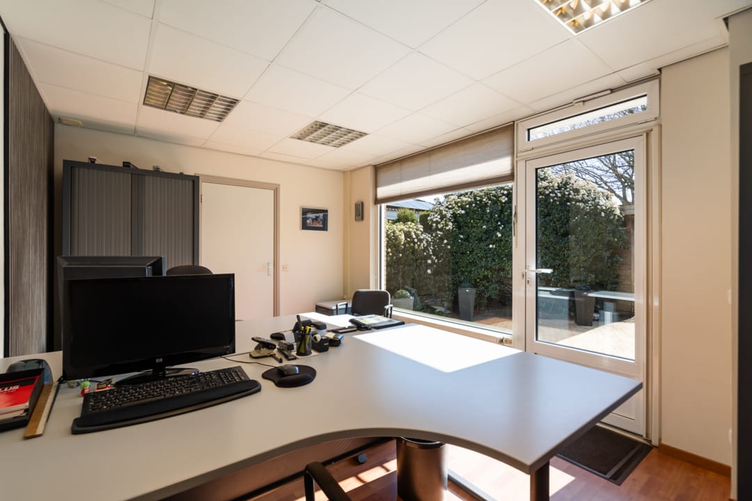 Foto 33 van Beneluxstraat 1