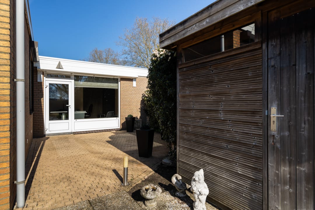 Foto 40 van Beneluxstraat 1