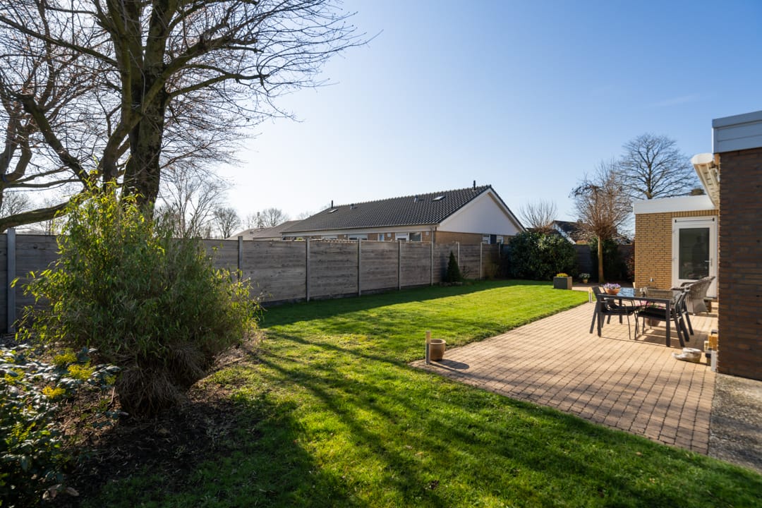 Foto 41 van Beneluxstraat 1