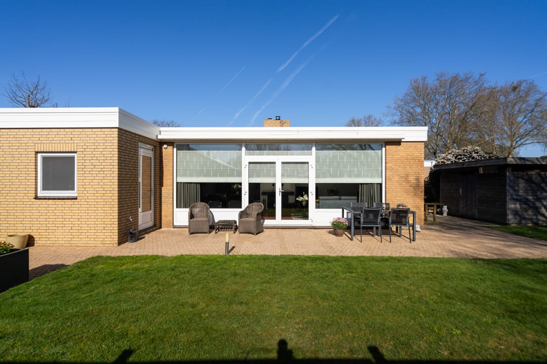 Foto 43 van Beneluxstraat 1