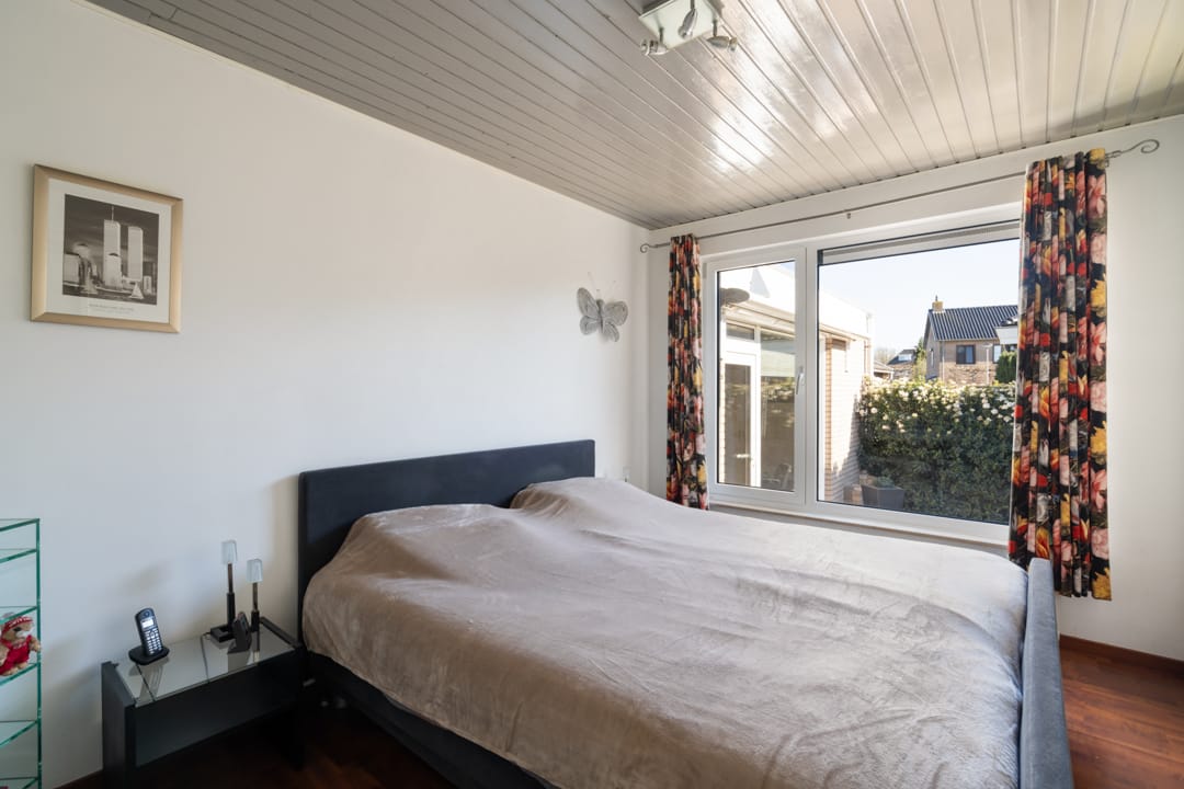 Foto 24 van Beneluxstraat 1