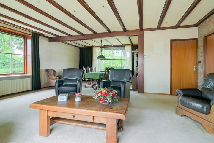 Photo 4 of Roosbergseweg 1