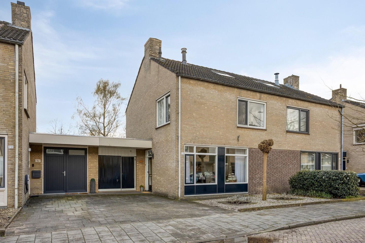 Spacious and Cozy Semi-Detached Residence with South-Facing Garden in Child-Friendly Uden Raam — 37