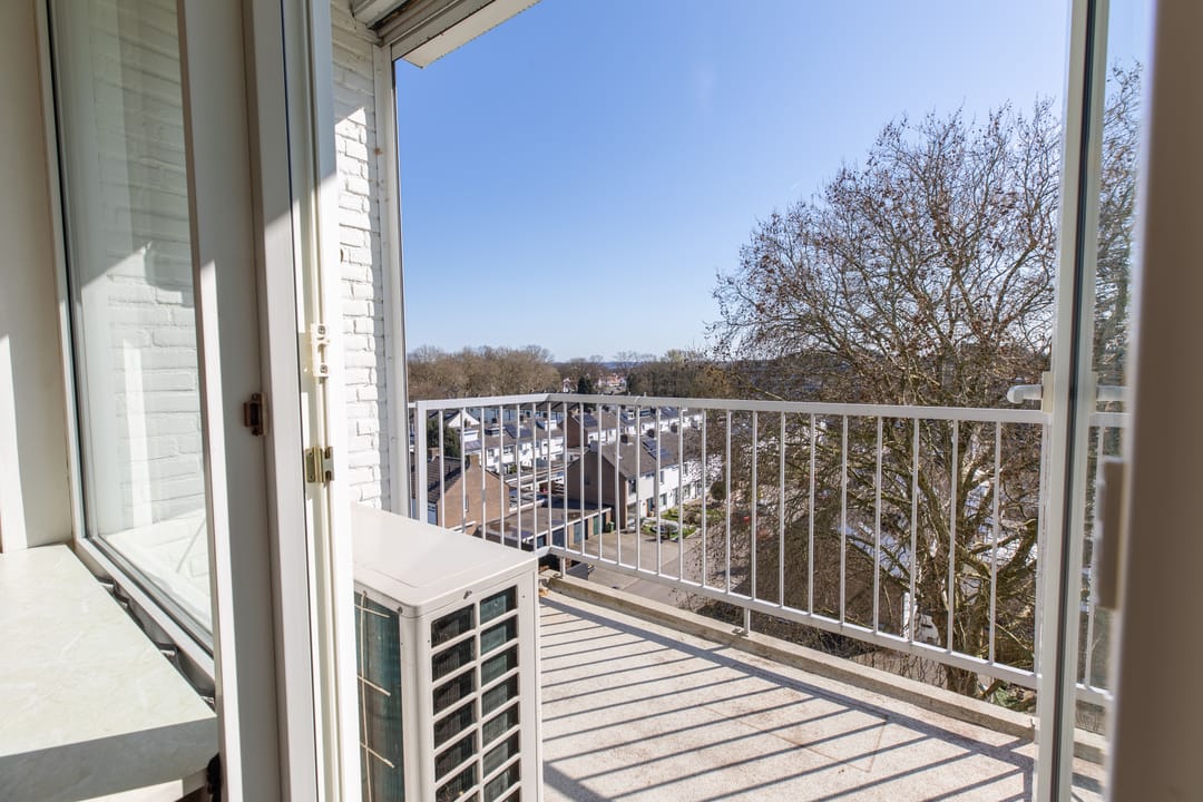 Foto 17 van Keurmeestersplein 1-H