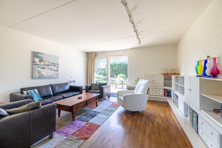 Photo 3 of Burgemeester de Bruijnstraat 65