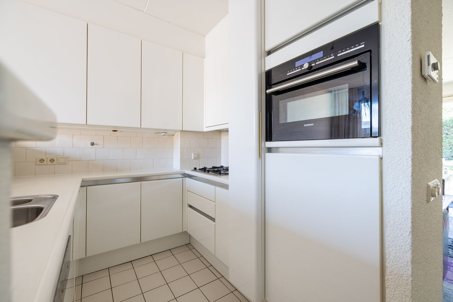 Photo 10 of Burgemeester de Bruijnstraat 65