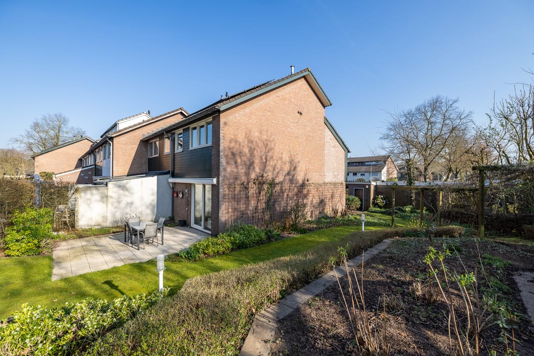 Photo 17 of Burgemeester de Bruijnstraat 65