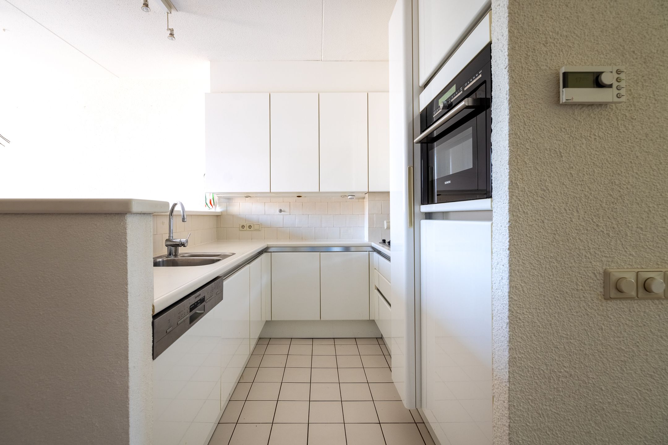 Photo 9 of Burgemeester de Bruijnstraat 65