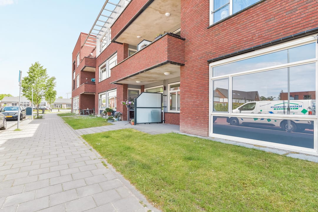 Photo 58 of Overste J M Kolffstraat 9