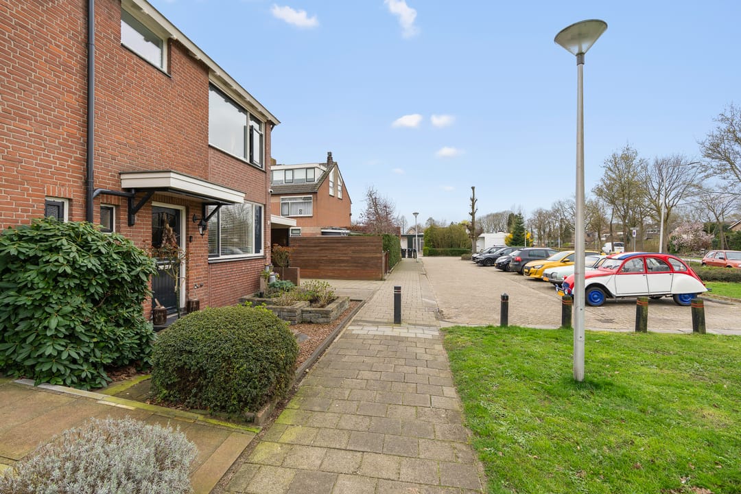 Photo 32 of Ooievaarlaan 8