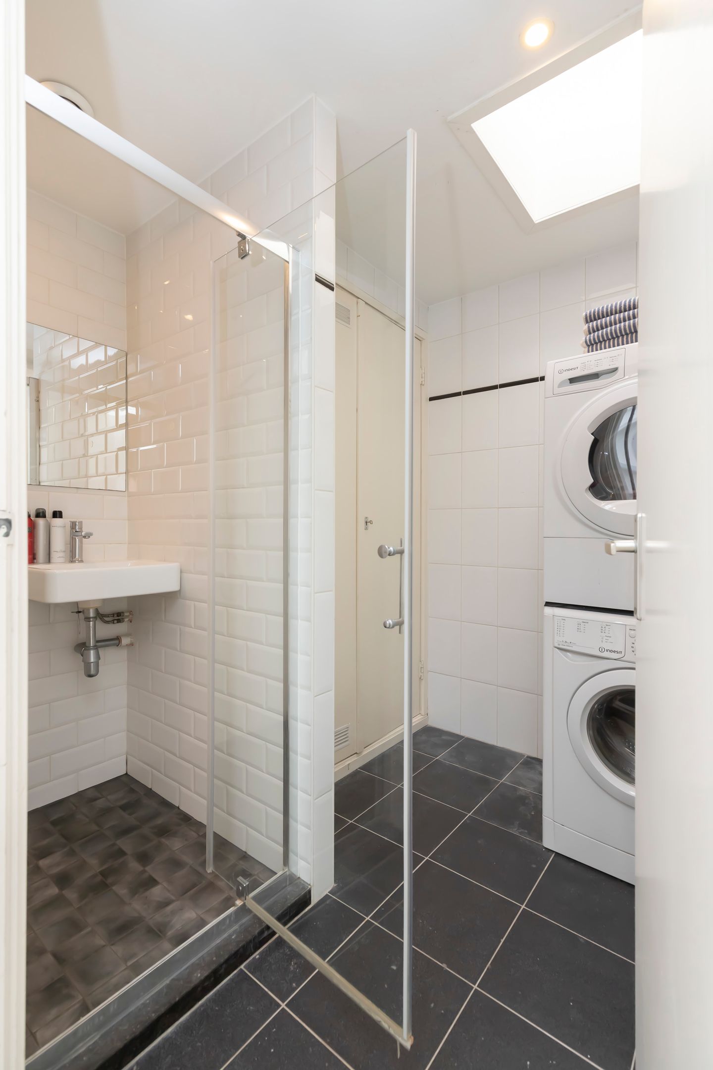 Foto 19 van Nicolaas Witsenkade 16-3