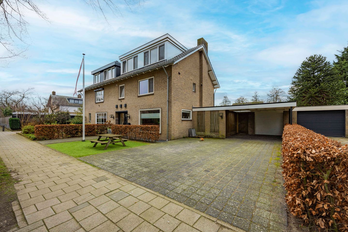 Photo 49 of Meyerijplein 7