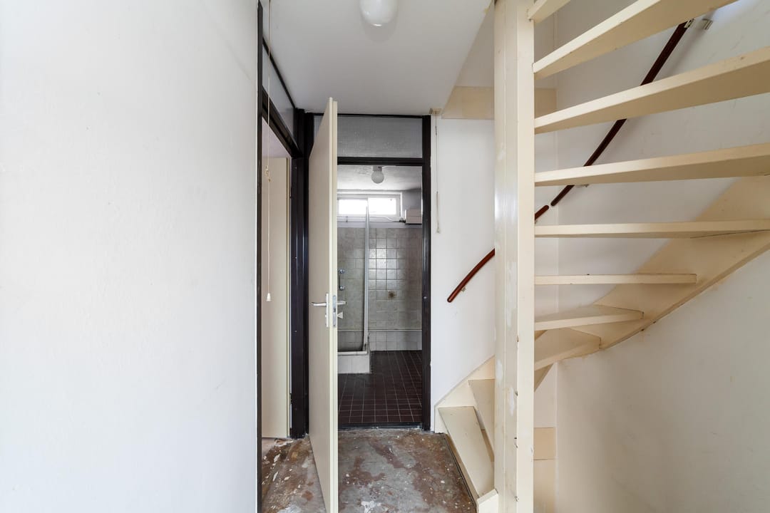 Spacious corner house with garden in Nieuwegein — 17