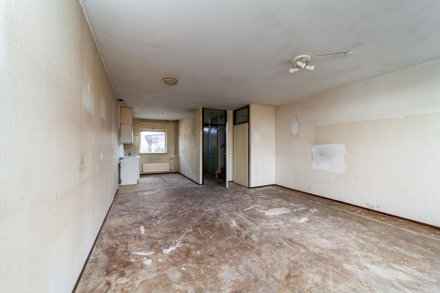 Spacious corner house with garden in Nieuwegein — 19