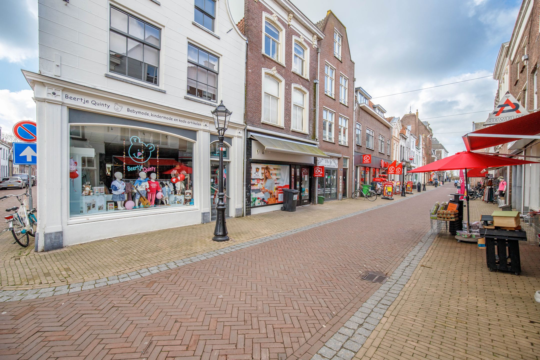 Foto 30 van Lange Weistraat 83