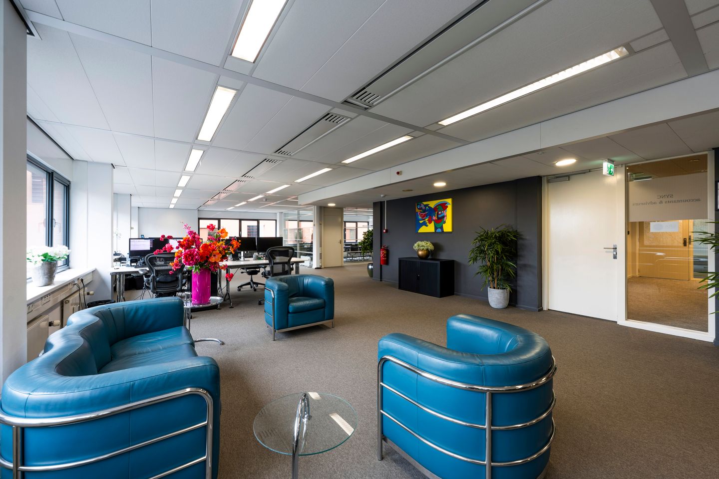 View photo 2 of Stroombaan 6