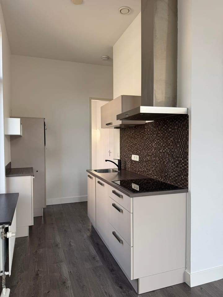 Photo 3 of van Welderenstraat 129