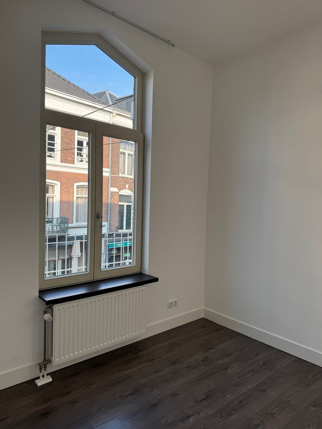 Photo 8 of van Welderenstraat 129