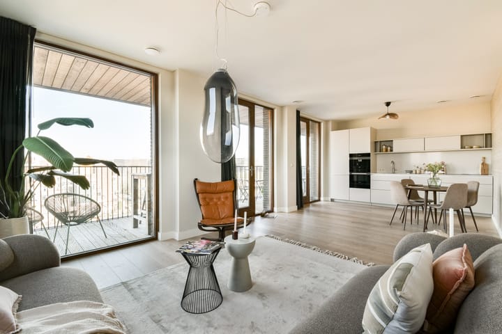 Photo 2 of VOC-kade 86