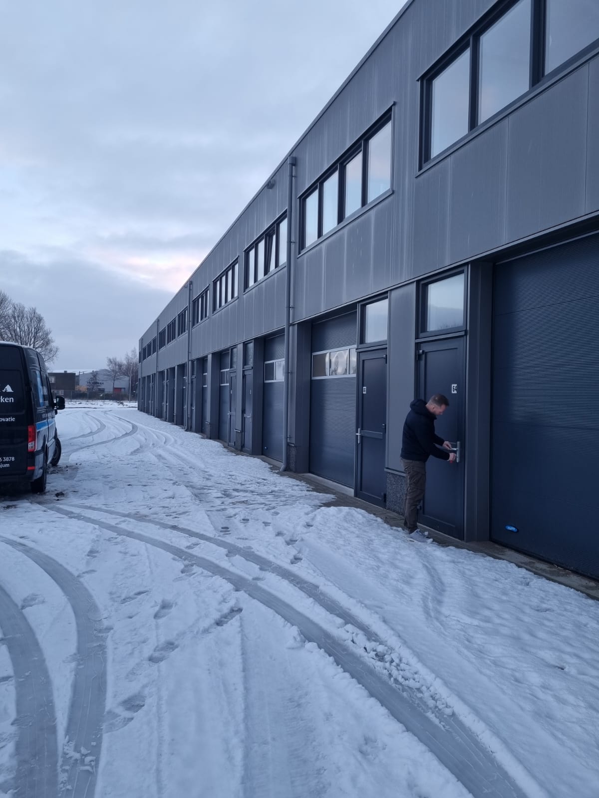 Bekijk foto 1 van Einsteinweg 64