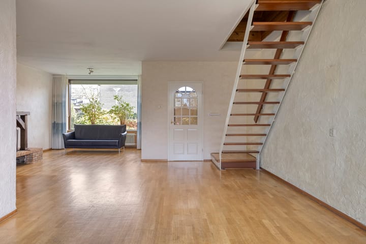 Photo 2 of Van Renesseborch 25