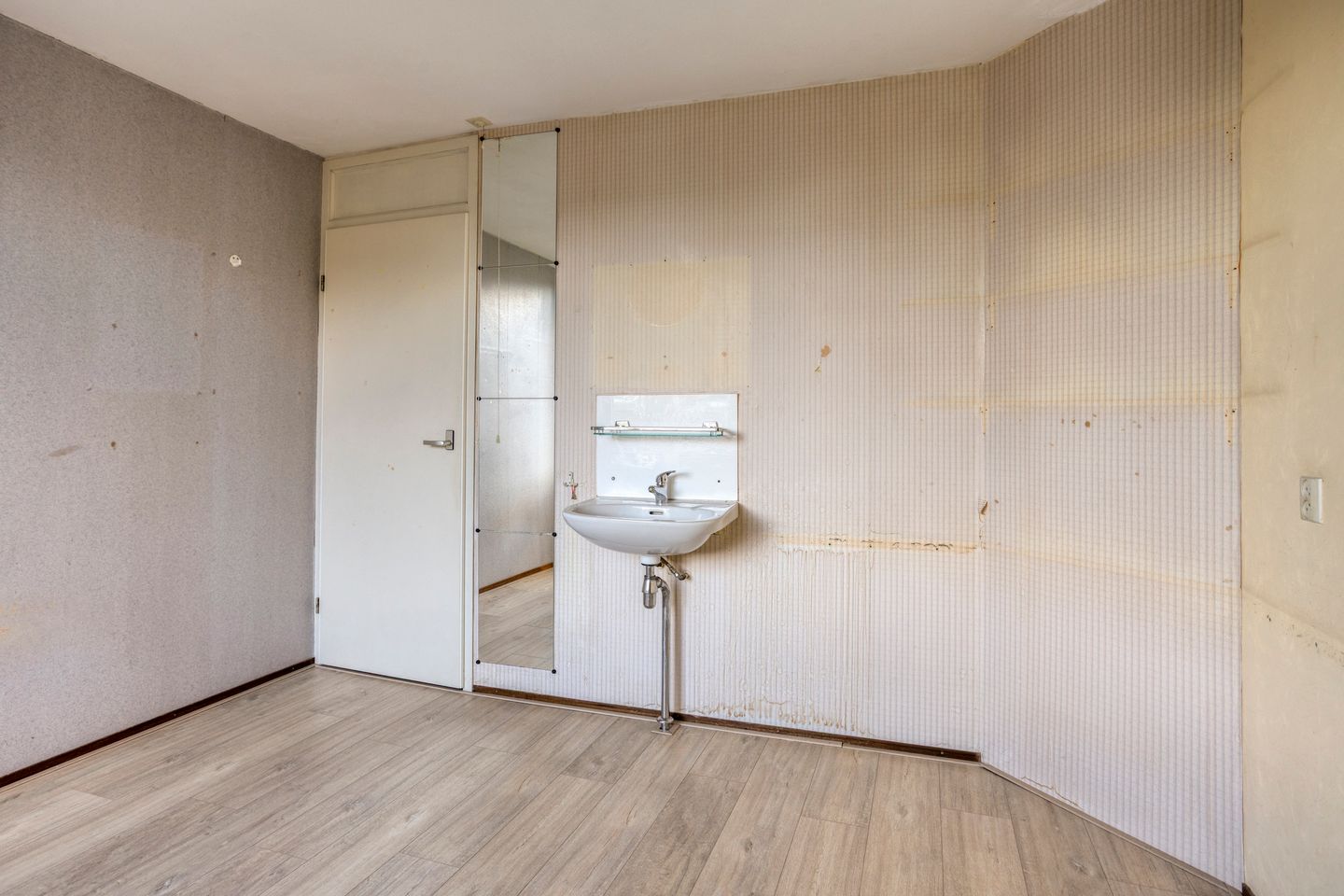 Photo 19 of Van Renesseborch 25