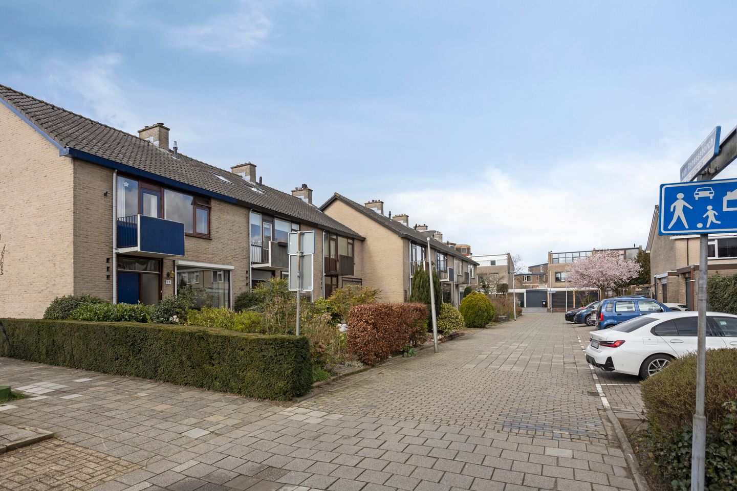 Photo 35 of Van Renesseborch 25