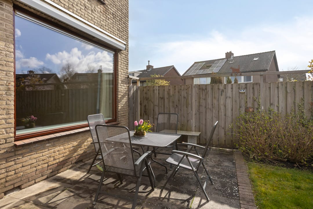 Photo 32 of Van Renesseborch 25
