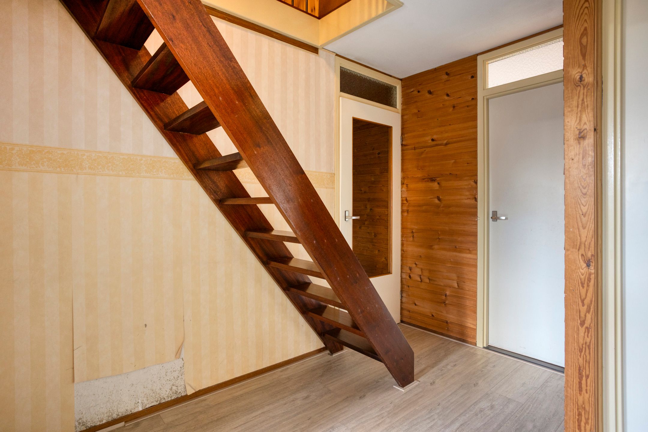 Photo 15 of Van Renesseborch 25