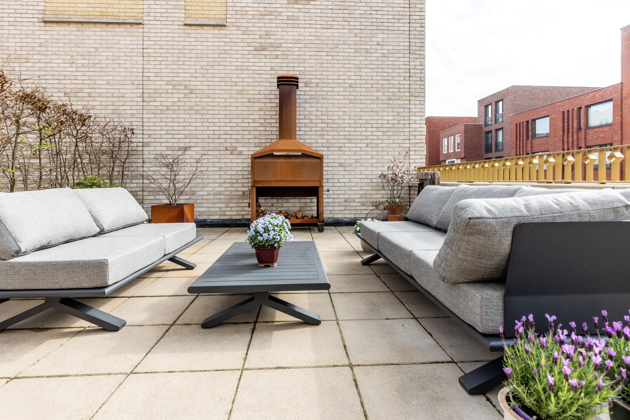 Luxe 6-kamer hoekwoning met 2 terrassen en 2 parkeerplaatsen — 17