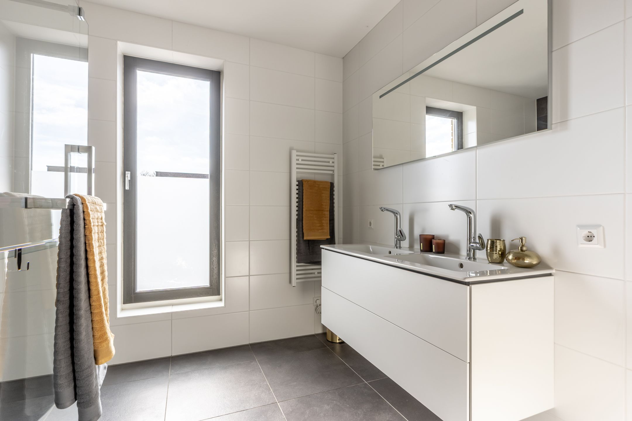 Luxe 6-kamer hoekwoning met 2 terrassen en 2 parkeerplaatsen — 29