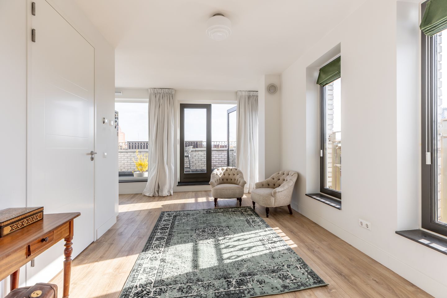 Luxe 6-kamer hoekwoning met 2 terrassen en 2 parkeerplaatsen — 34