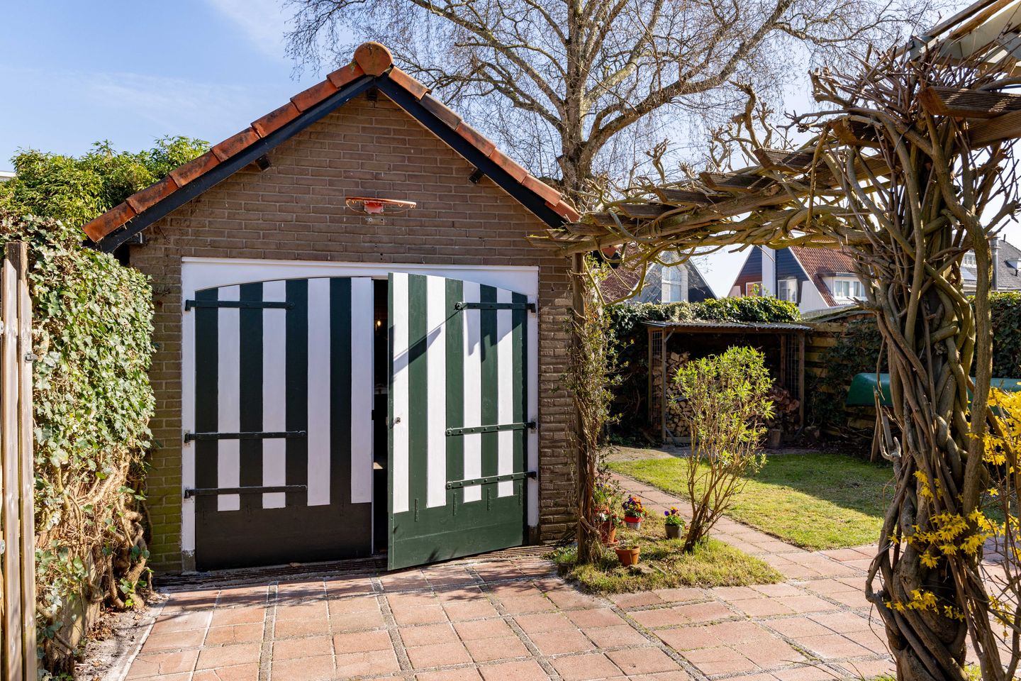 Foto 20 van van Tienhovenlaan 17