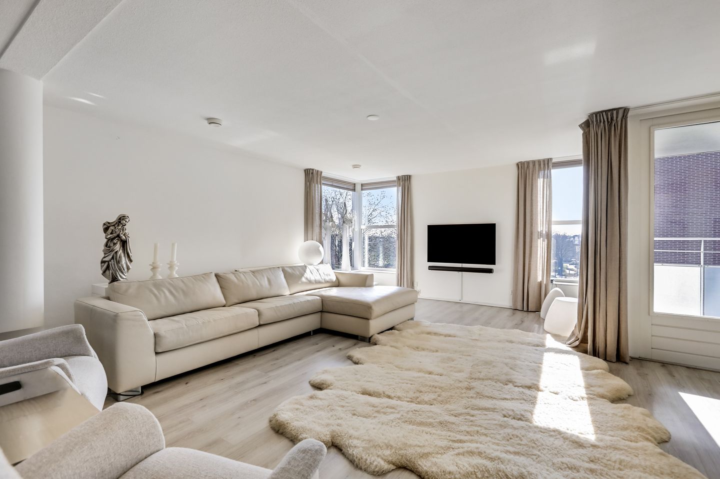 Spacious Corner Apartment with Parking and Energy Label A in City Center — 13