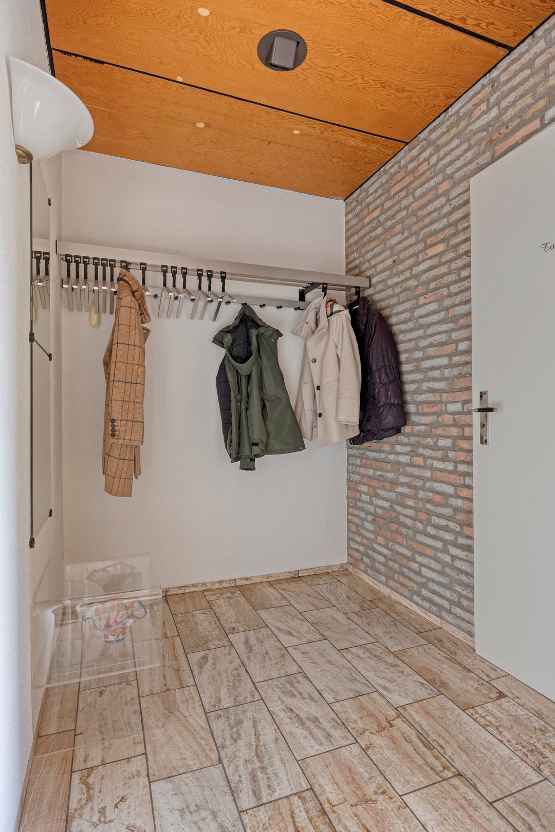 Photo 11 of Eekwal 8