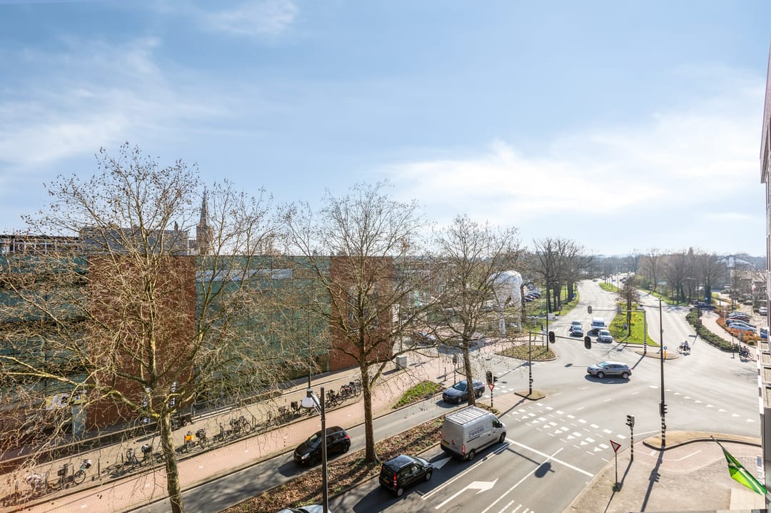 Spacious Corner Apartment with Parking and Energy Label A in City Center — 21