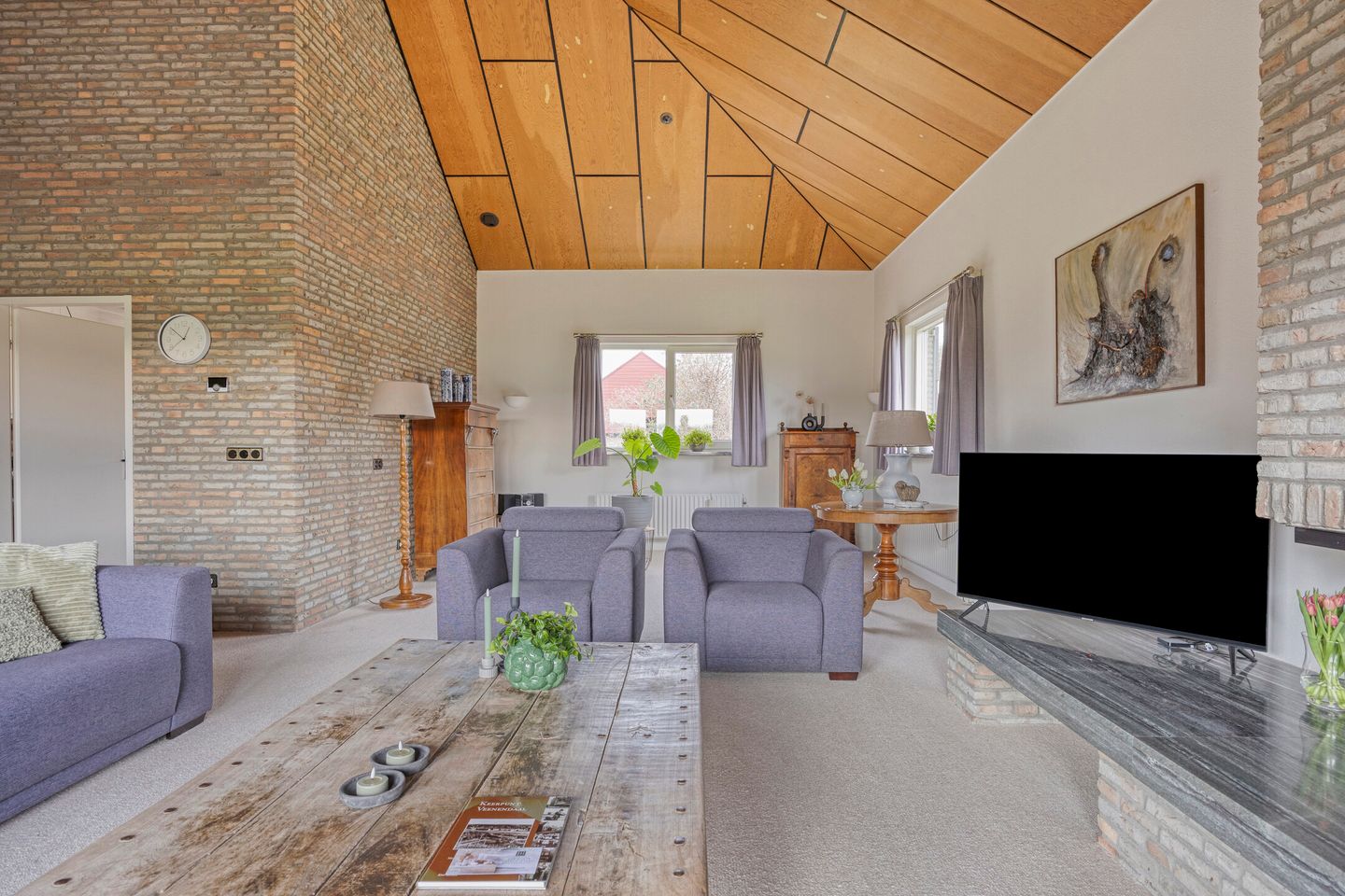 Photo 19 of Eekwal 8