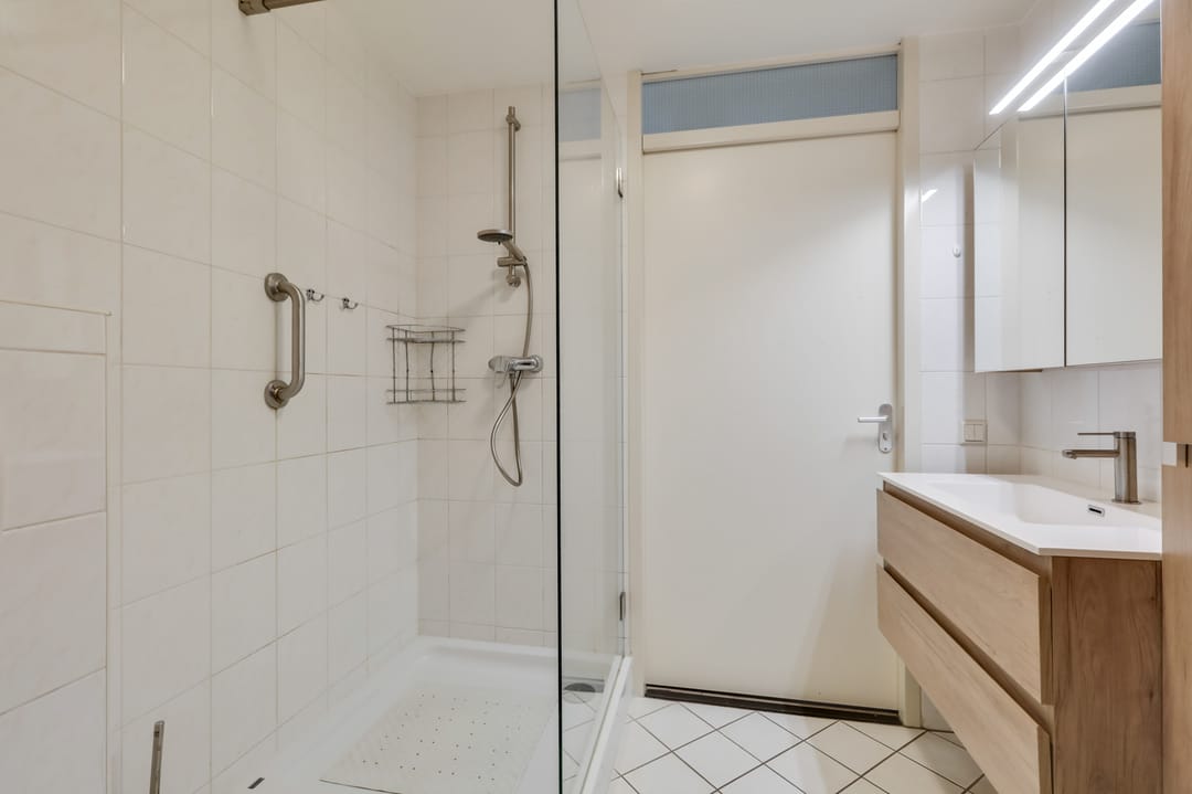 Spacious Corner Apartment with Parking and Energy Label A in City Center — 31