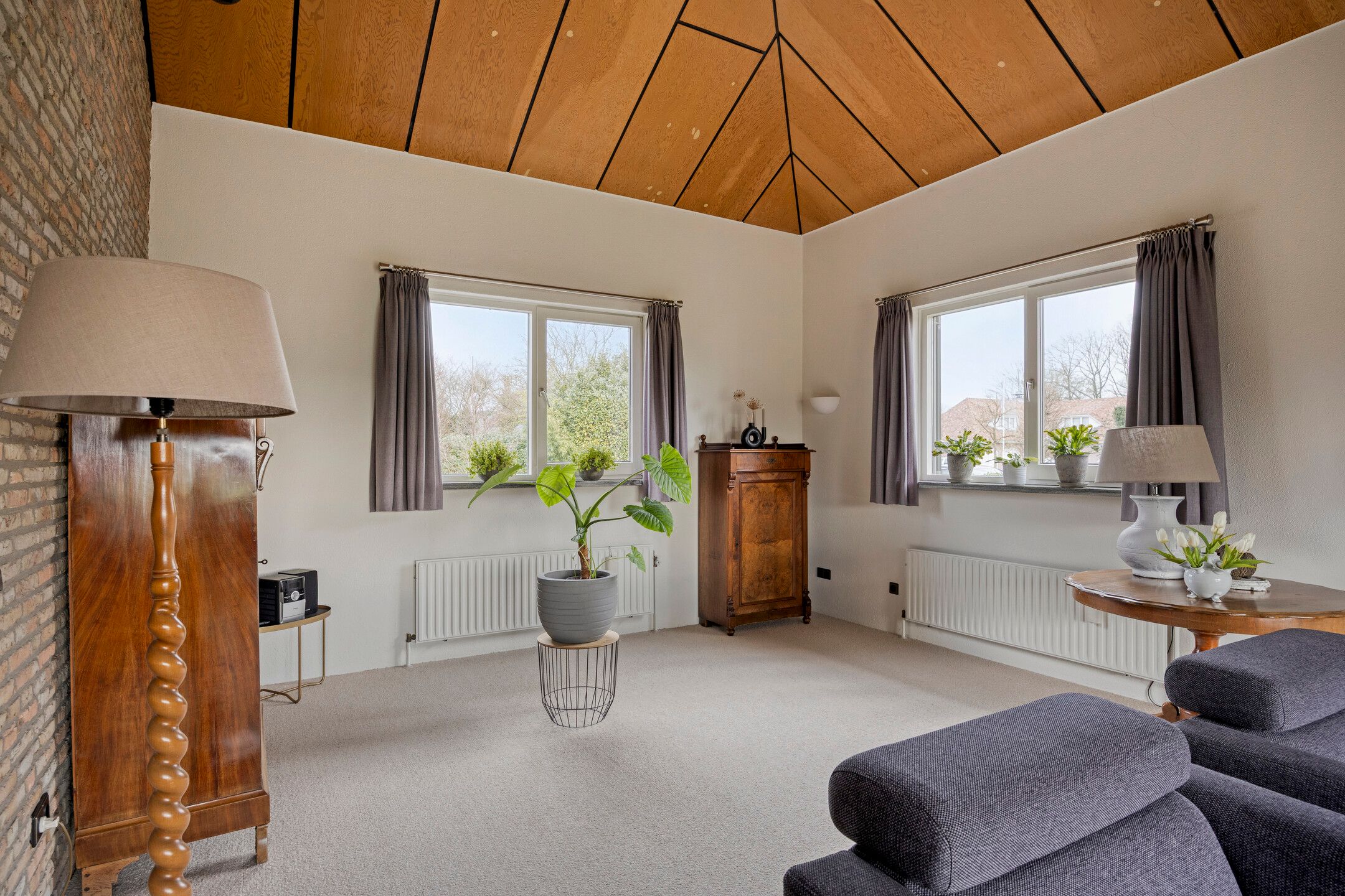 Photo 21 of Eekwal 8