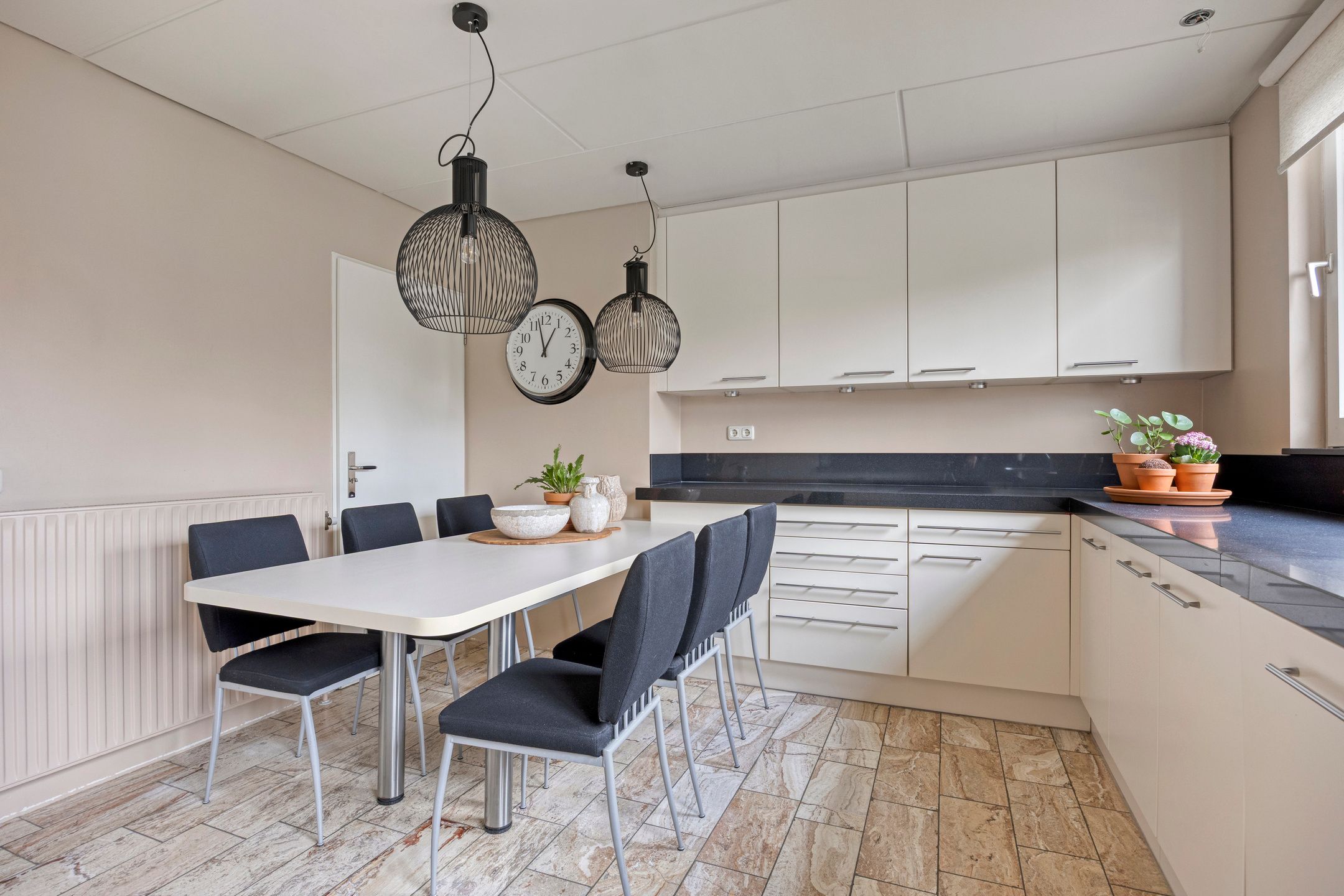 Photo 24 of Eekwal 8