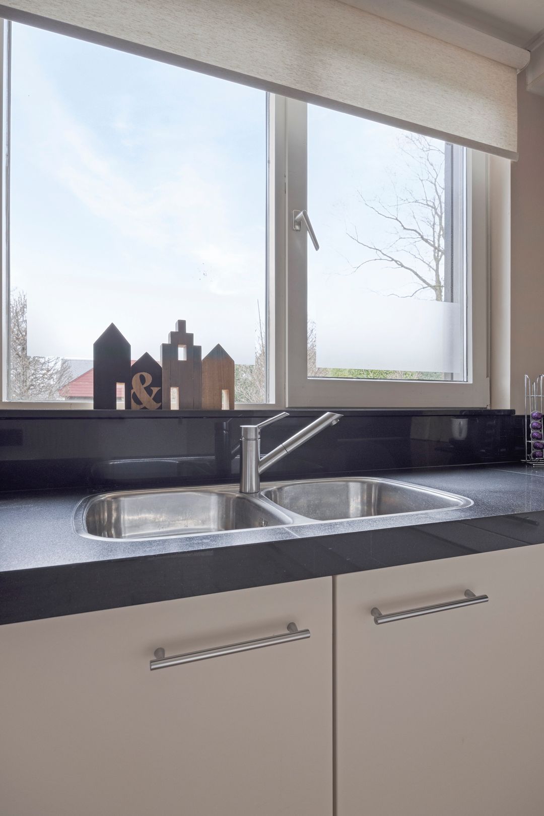 Photo 26 of Eekwal 8