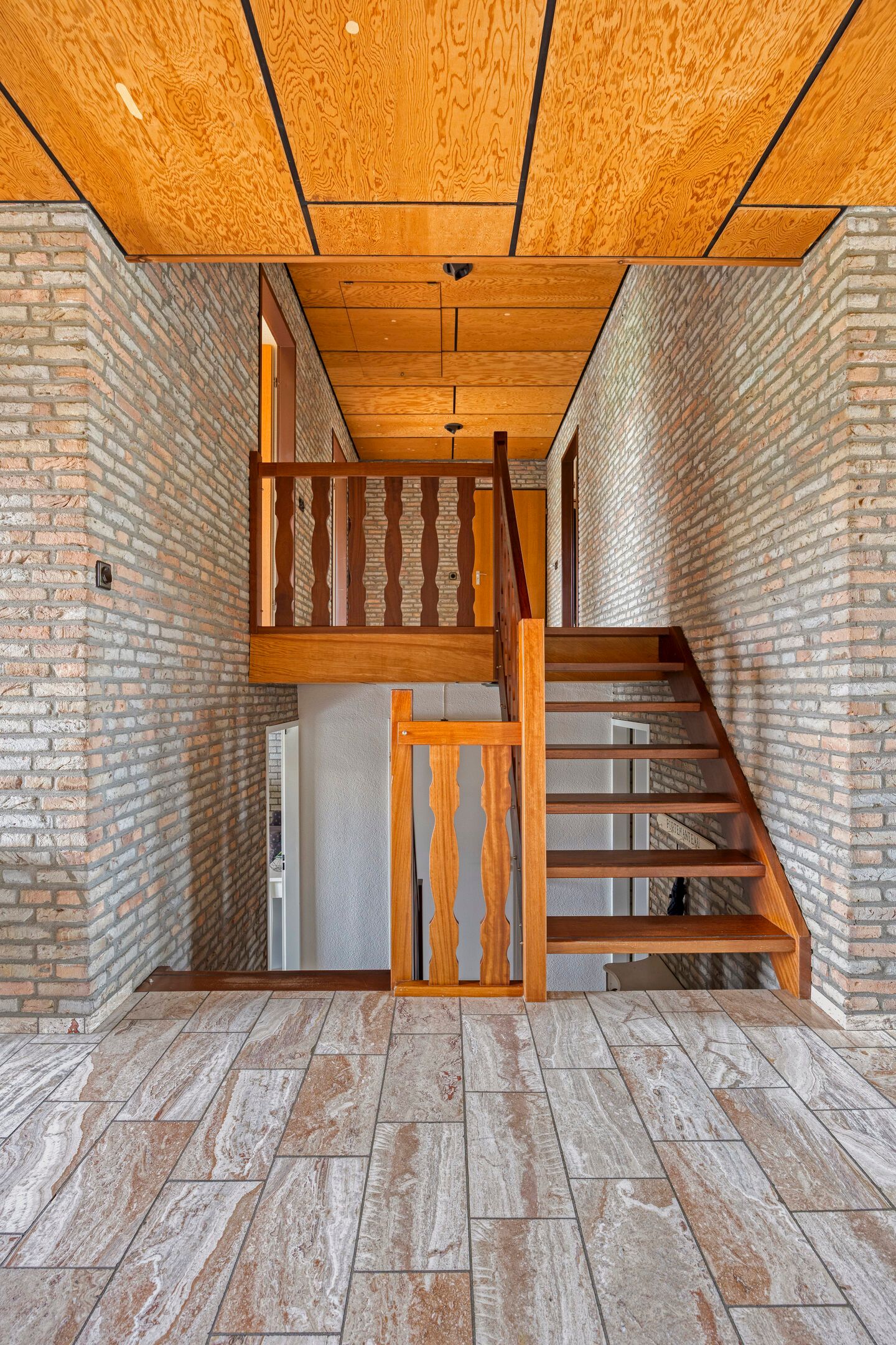 Photo 27 of Eekwal 8